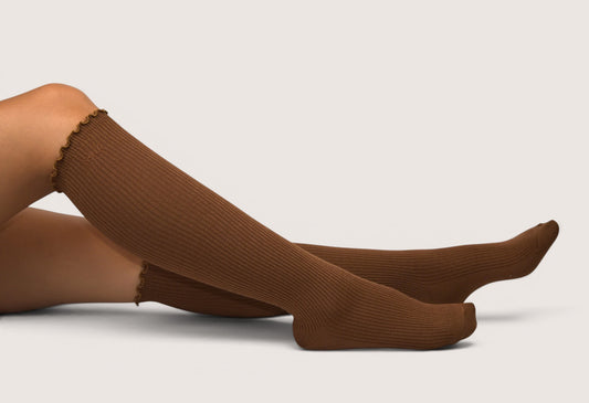 Frill edge compression sock knee high in Coffee