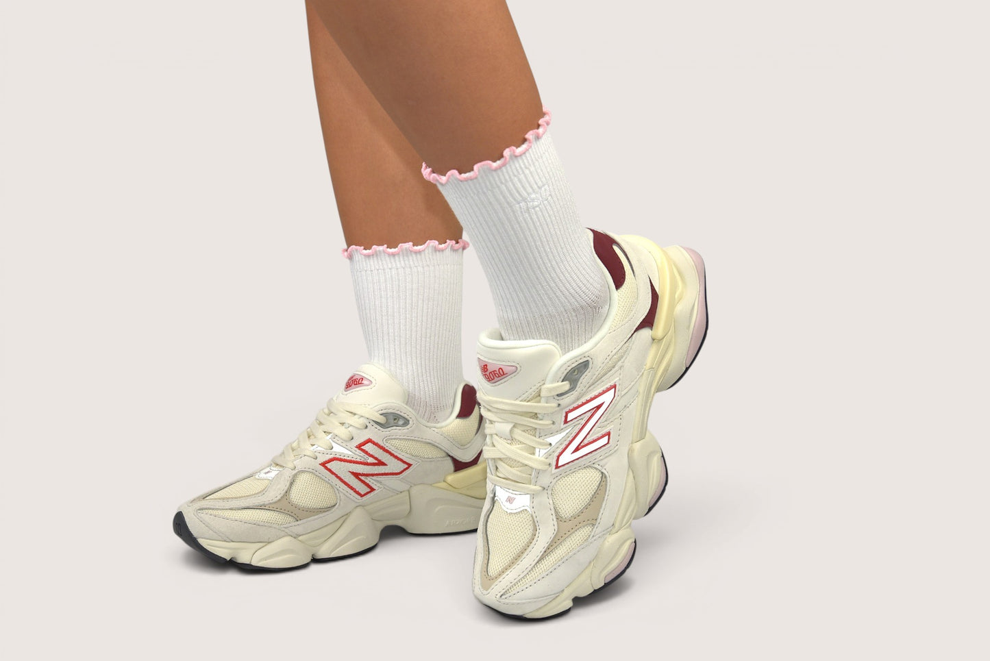 Frill edge compression sock mid crew in White