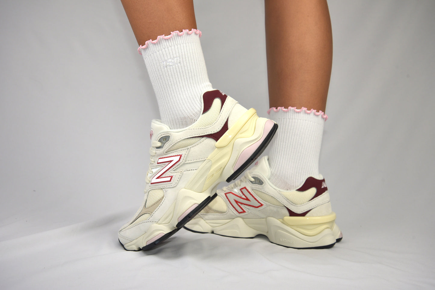 Frill edge compression sock mid crew in White