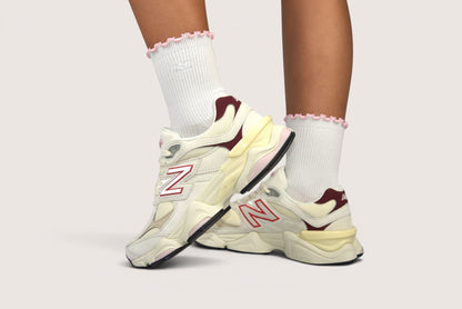 Frill edge compression sock mid crew in White